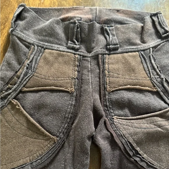 XXS WILDHORSE APPAREL LEGGINGS
BACK POCKETS/BELT LOOPS - Picture 8 of 9